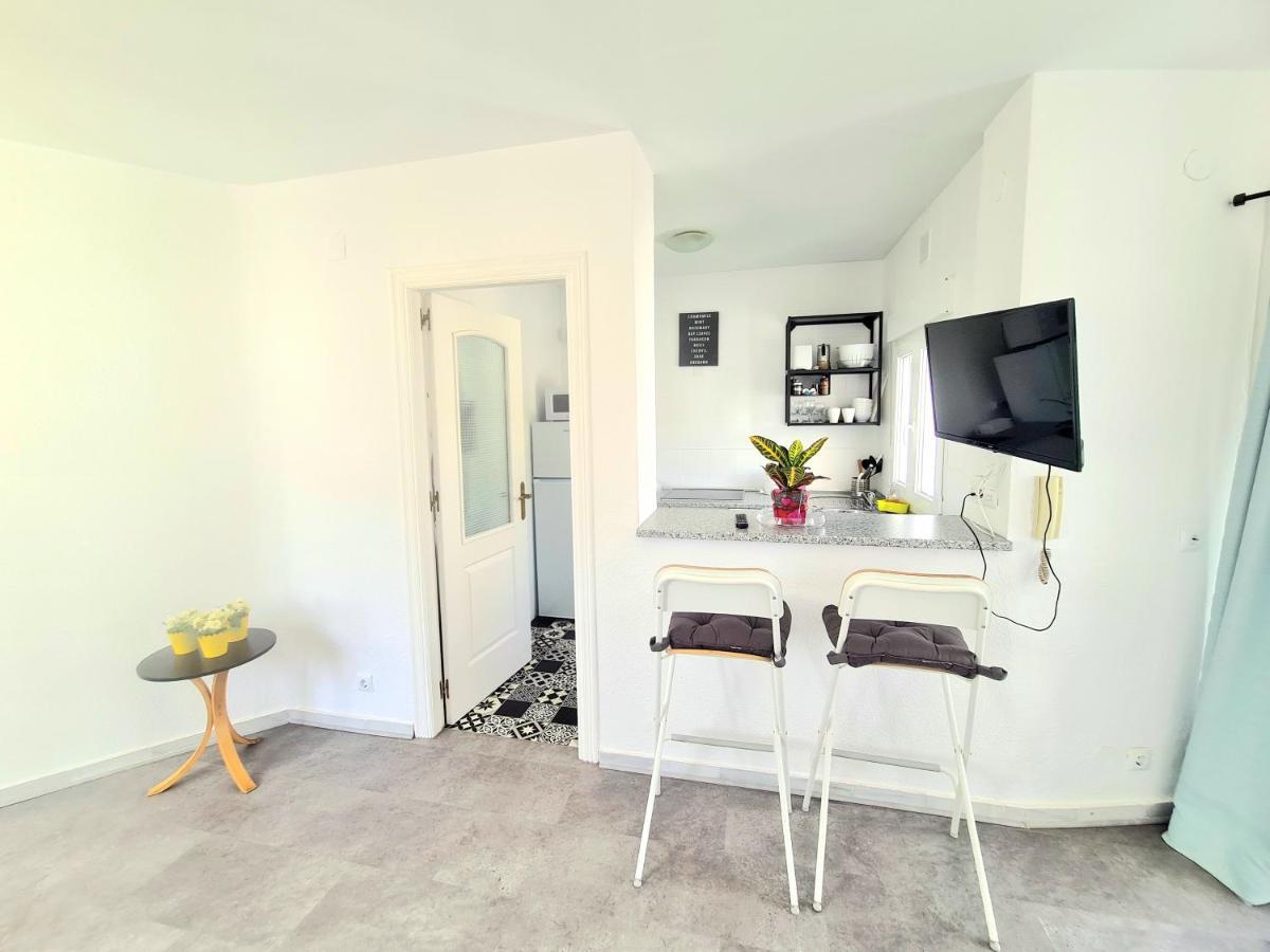 Apartamento Con Vistas Al Campo De Golf Y Piscina Apartment Fuengirola Bagian luar foto