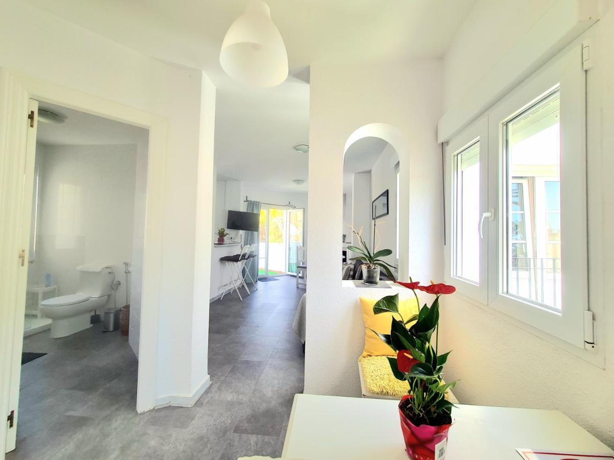 Apartamento Con Vistas Al Campo De Golf Y Piscina Apartment Fuengirola Bagian luar foto