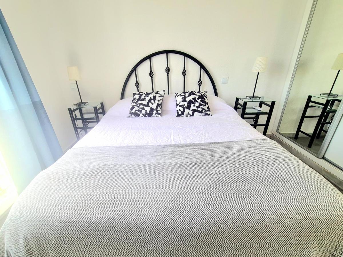 Apartamento Con Vistas Al Campo De Golf Y Piscina Apartment Fuengirola Bagian luar foto